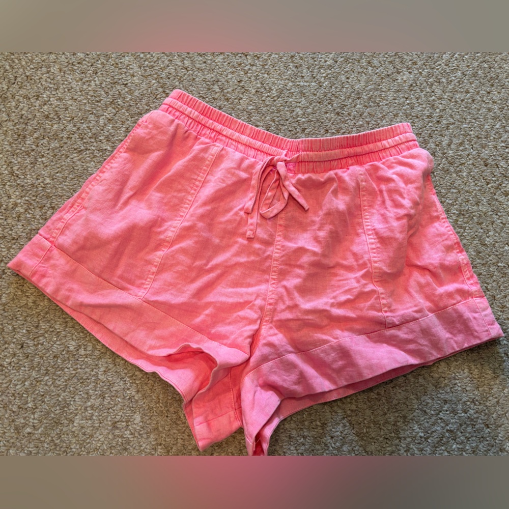 Women’s Universal Thread linen blend shorts